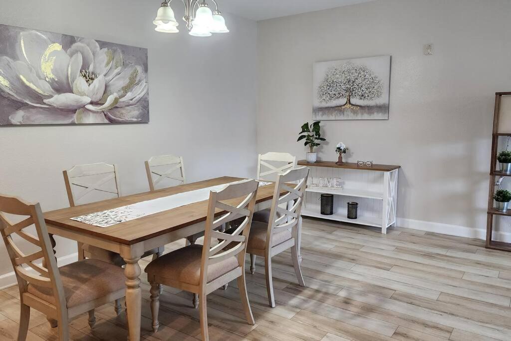 - Orlando Apartment